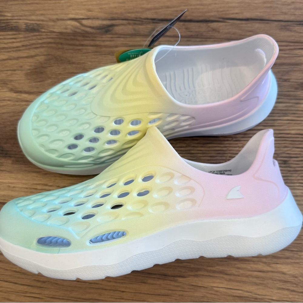 Kids Pastel Gradient Water Shoes - Breathable Slip-On (Pink, Yellow, Mint)